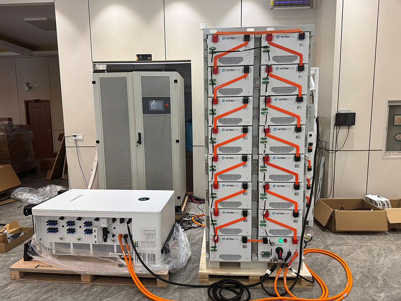 HITEK ENERGY envía con éxito el sistema solar híbrido 408KW 430.08KWH a Kuwait-2